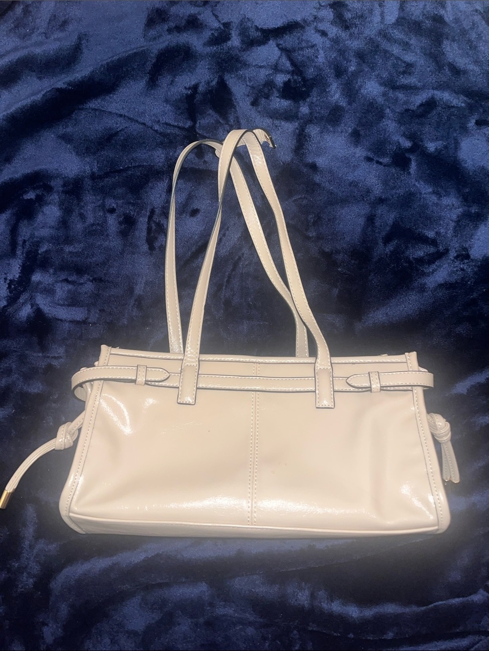 Classic Cream Shoulder Bag with Gold Accents - Aldo (Great Condition) - Picture 3 of 3